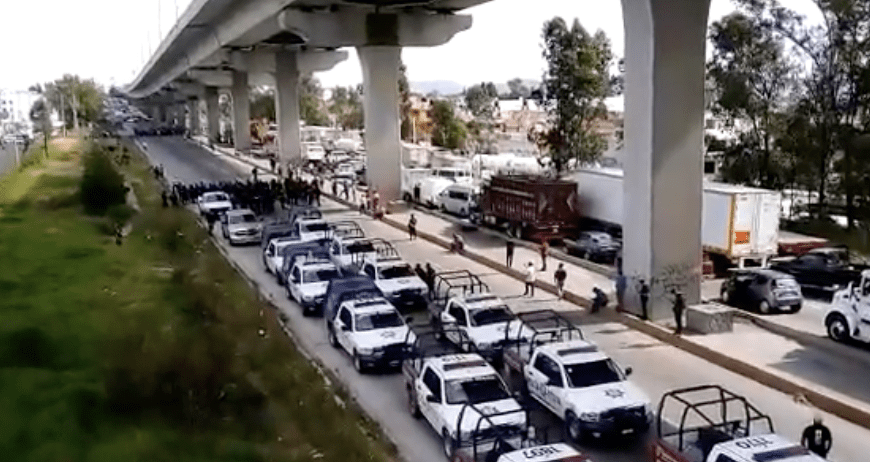 Bloquean la Autopista México – Puebla para exigir retiro de ambulantes de la 28 de Octubre
