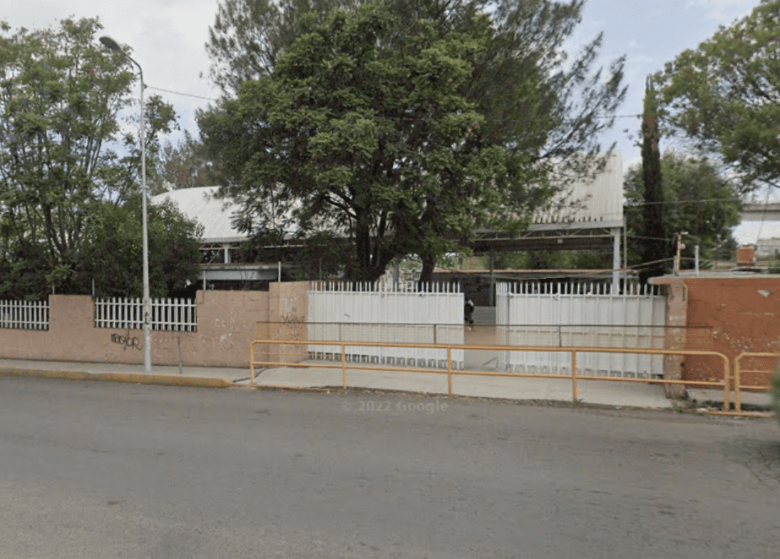 Atiende Gobierno de Puebla a docentes y alumnos del plantel 15 del Cobaep, quienes expresaron inconformidad