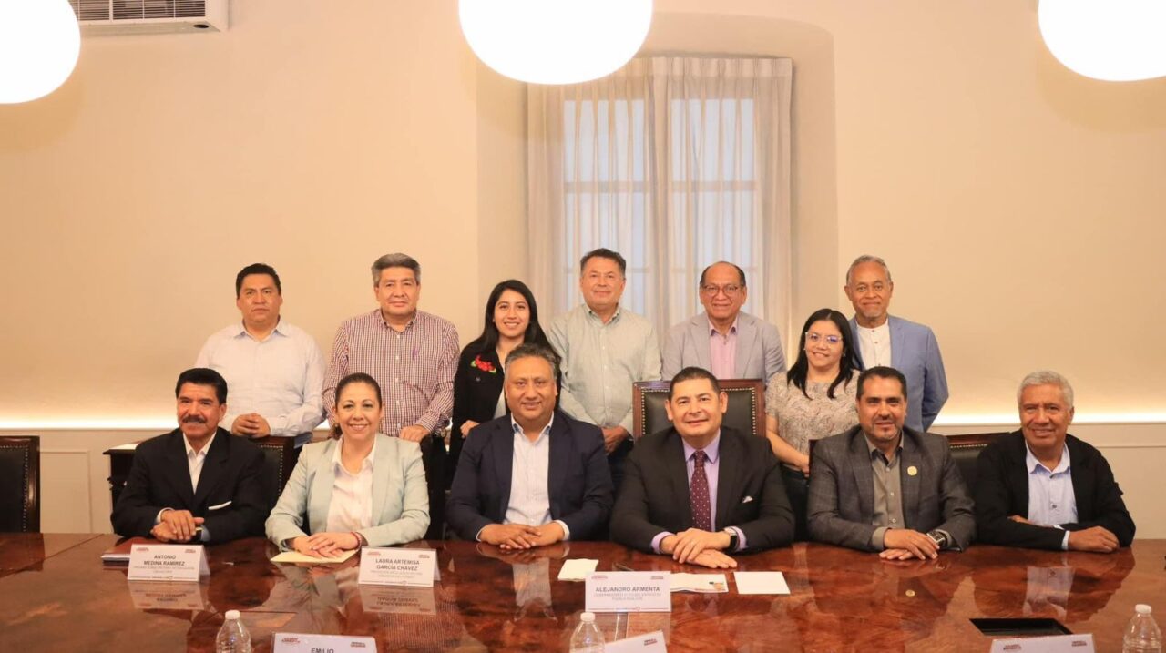 Armenta, a favor de la transformación educativa