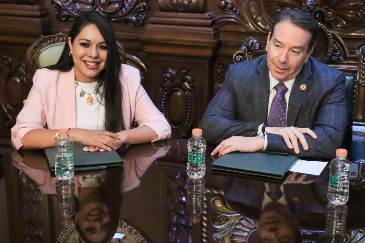 Firman Gobierno de Cholula y Escuela Libre de Derecho convenio de colaboración