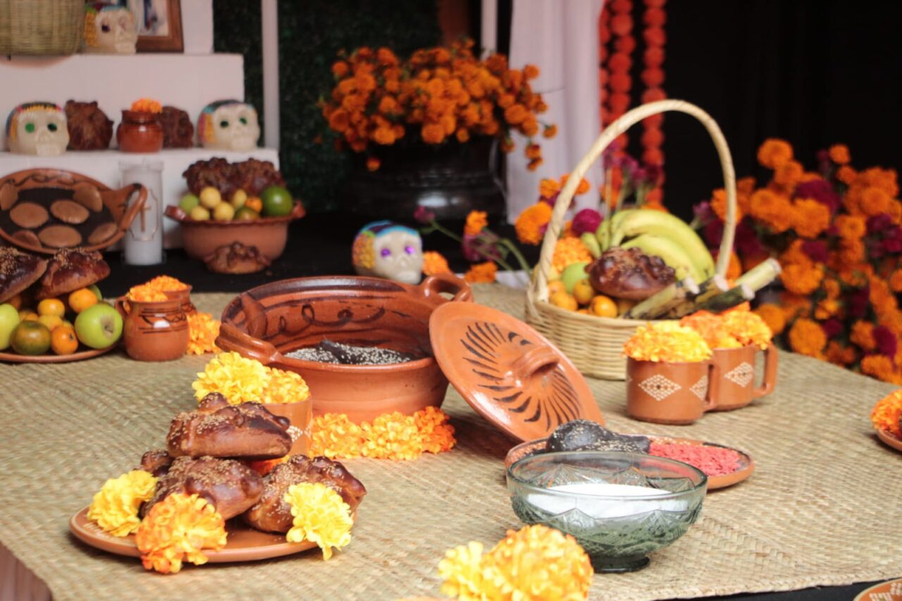 Gobierno del Estado inaugura ofrenda monumental dedicada a mujeres indígenas