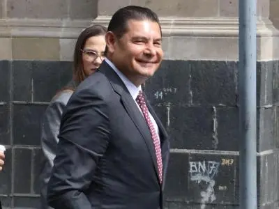 Armenta viajó a EE.UU. por motivos familiares, sin uso de recursos públicos: Gobierno de Puebla