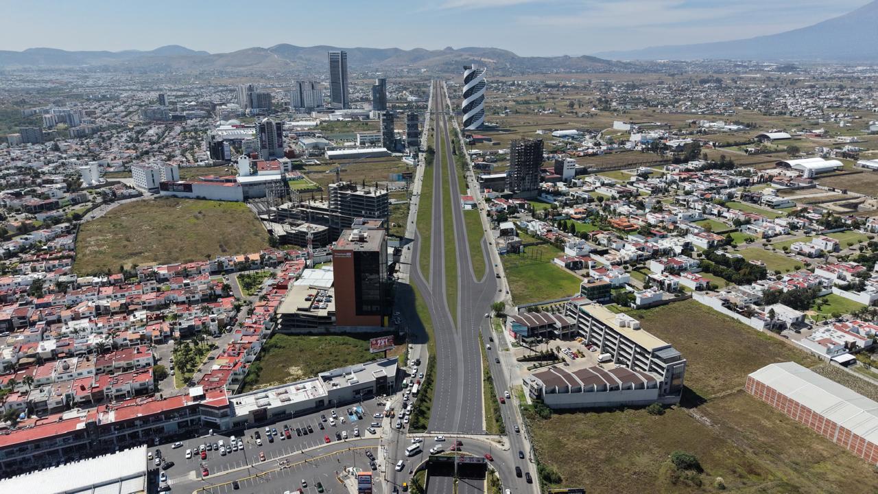 Con transparencia y evitando saqueos al erario, Gobierno de Puebla resuelve problema histórico de movilidad en Caseta Atlixcáyotl