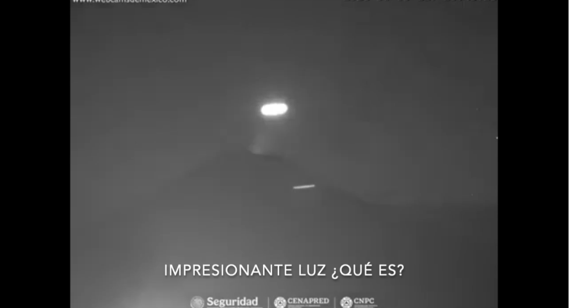 Avistamiento de objeto luminoso cerca del Popocatépetl se viraliza en redes