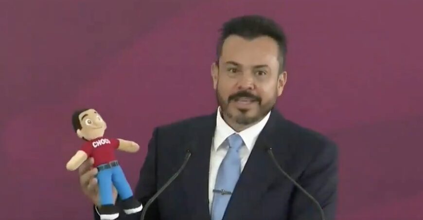 José Luis García Parra impulsa campaña solidaria con el “Peluchoco”