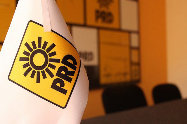 Oficializa PRD a sus 4 candidatos a diputación local