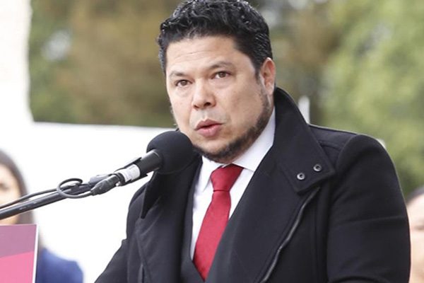 Acusa Biestro a Armenta y Evangelista de meter mano en la encuesta de Morena, admitió que no tiene pruebas