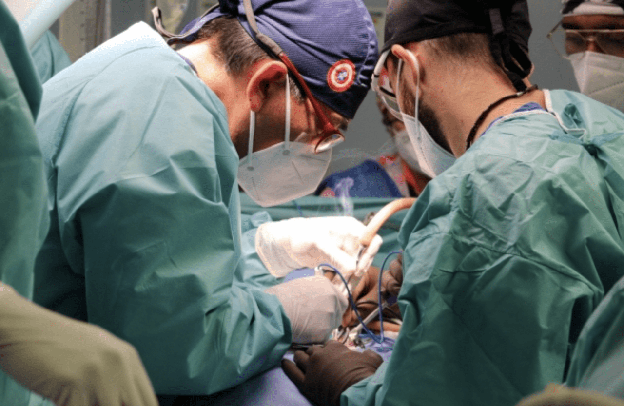 ISSSTEP mantiene procedimientos quirúrgicos en beneficio de habitantes de la Sierra Norte