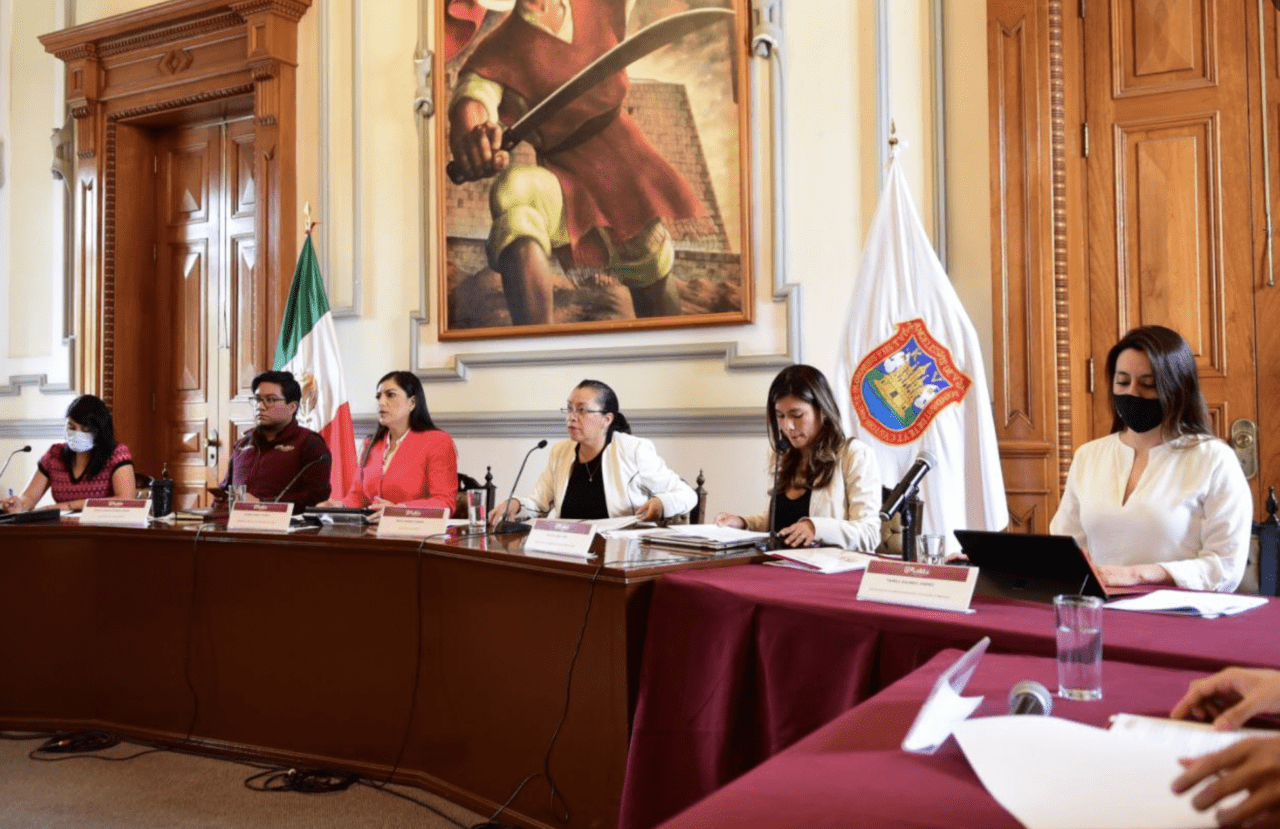 Comparte el Ayuntamiento de Puebla con municipios hermanos, CONAMER y OCDE estrategias locales para el crecimiento económico