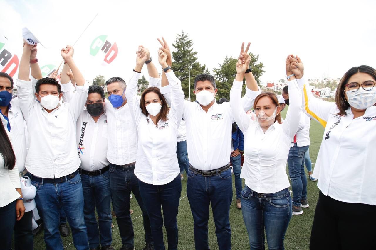 Cierra Eduardo Rivera campaña en los distritos locales de Puebla