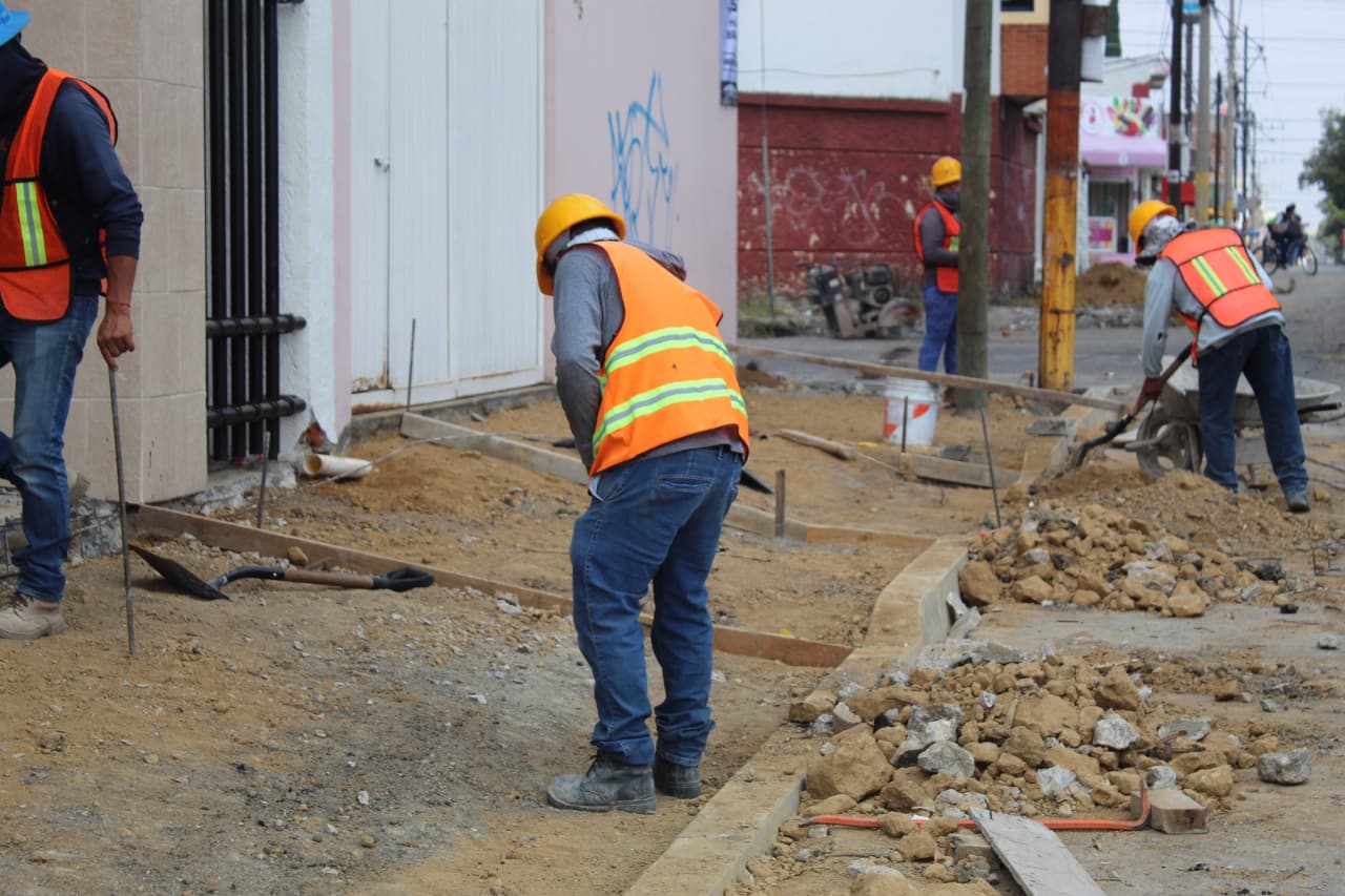 Continúa Ayuntamiento de Puebla inversión en rehabilitación y construcción de nuevas vialidades