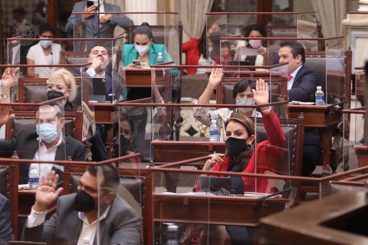 Aprueba Congreso de Puebla reformas al Código Penal para evitar la discriminación de mujeres que amamantan a sus hijos en espacios públicos