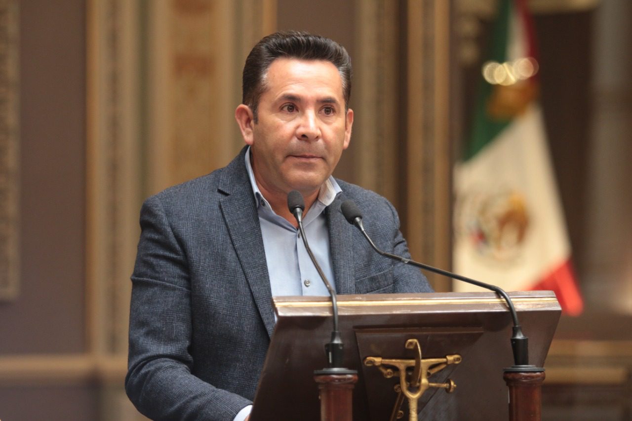 Presentan en el Congreso Iniciativa para adicionar como agravante en el delito de robo, la participación de empleados bancarios