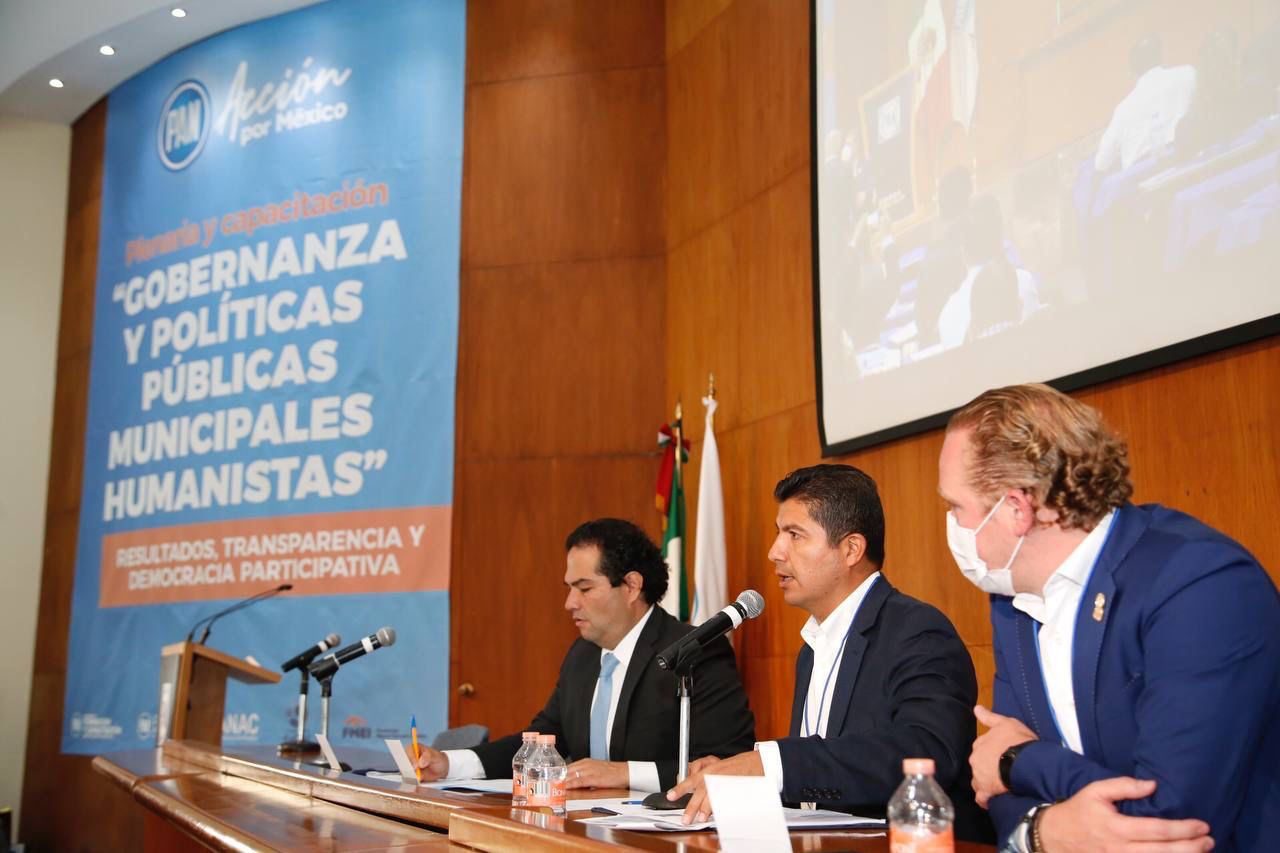 Pide Eduardo Rivera a ediles electos del PAN usar su experiencia para hacer buenos gobiernos
