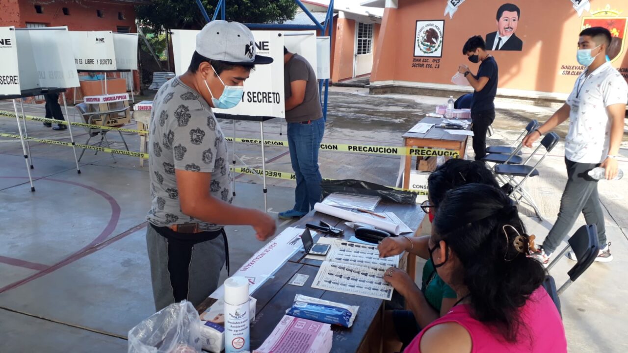 Se lleva a cabo la primera Consulta Popular