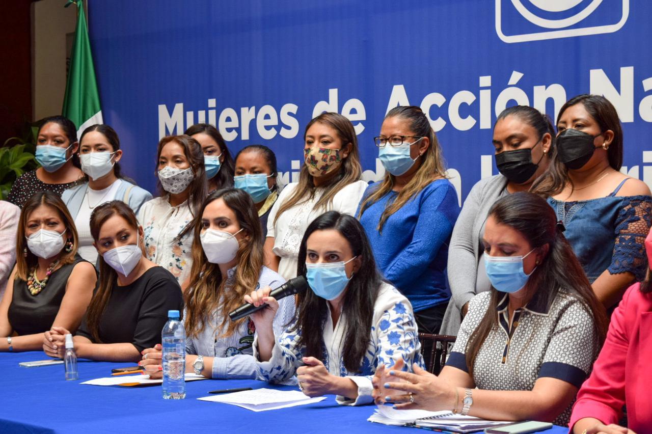 Celebran mujeres panistas la paridad de género en el partido