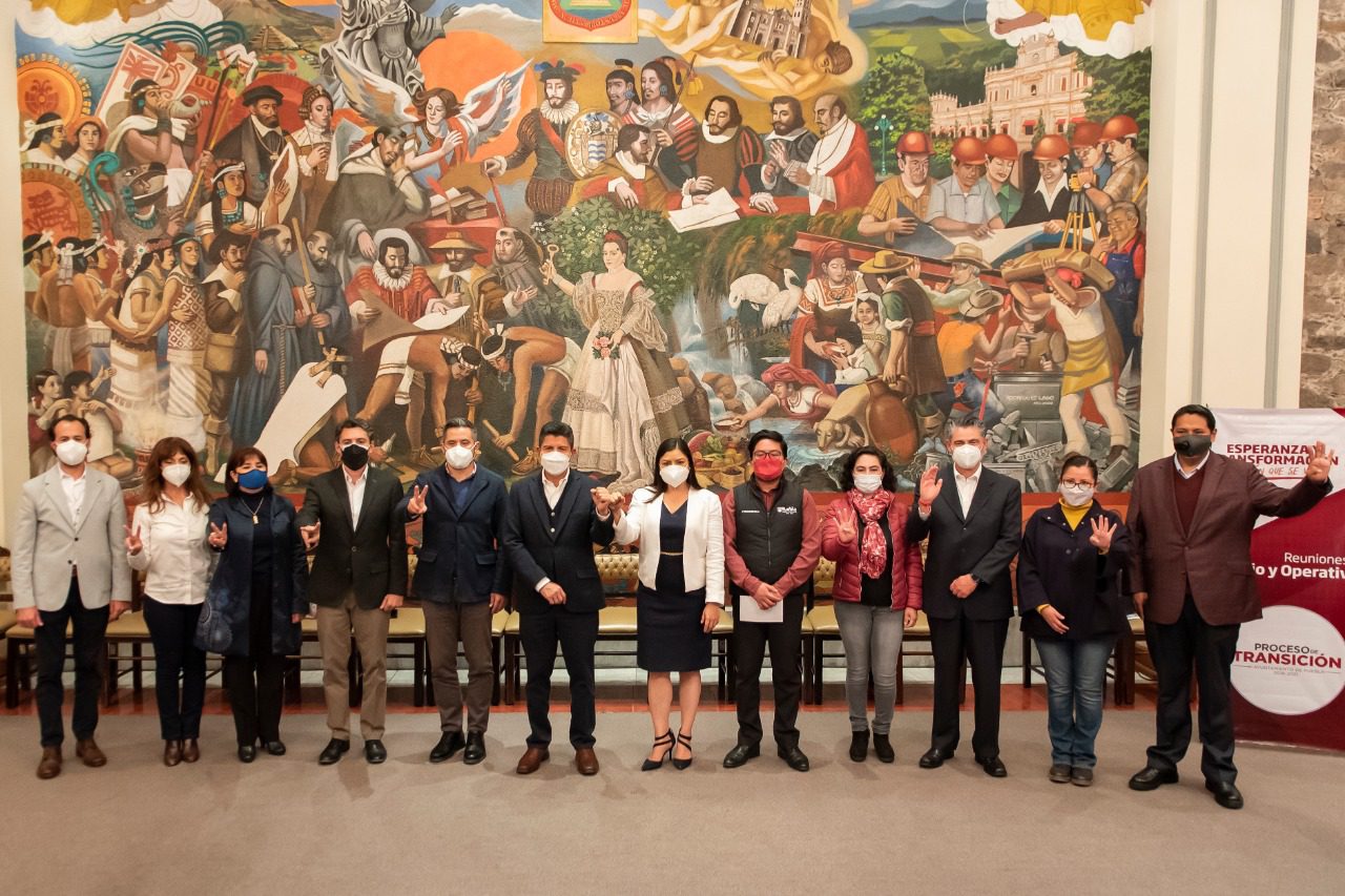 Se reúnen Eduardo Rivera y Claudia Rivera; acuerdan transición financiera ordenada