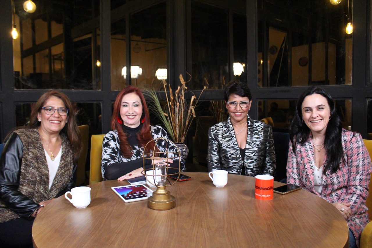 El liderazgo de las mujeres en este Congreso fue puro discurso | #PolíticaConAromaDeMujer