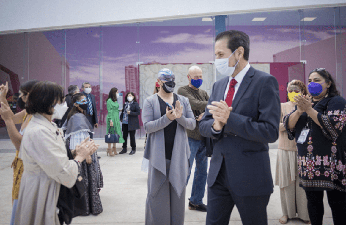 Inaugura el Rector Alfonso Esparza edificio para las Compañías Artísticas del CCU