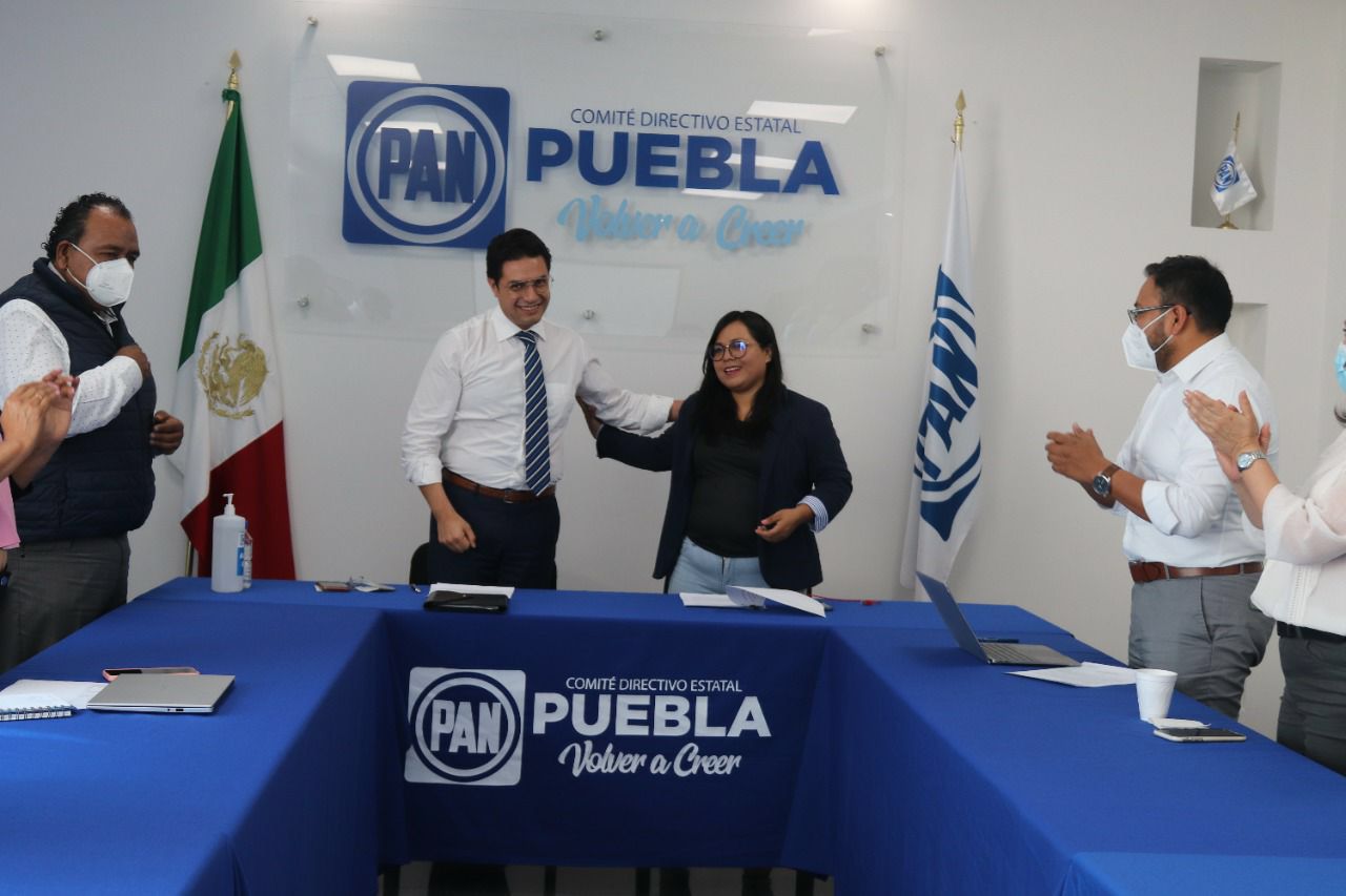 Nombran a Jesús Giles como presidente del PAN Puebla, ante licencia de Genoveva Huerta