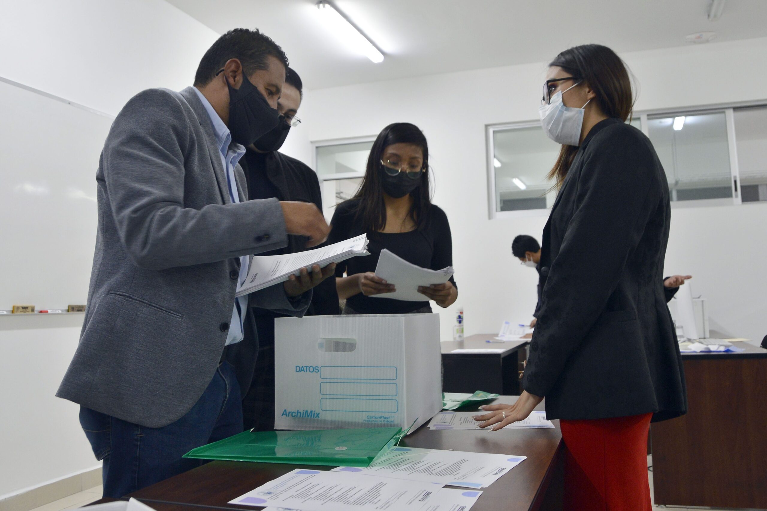 Con una participación de 78 por ciento nueve unidades académicas cierran elección de directores