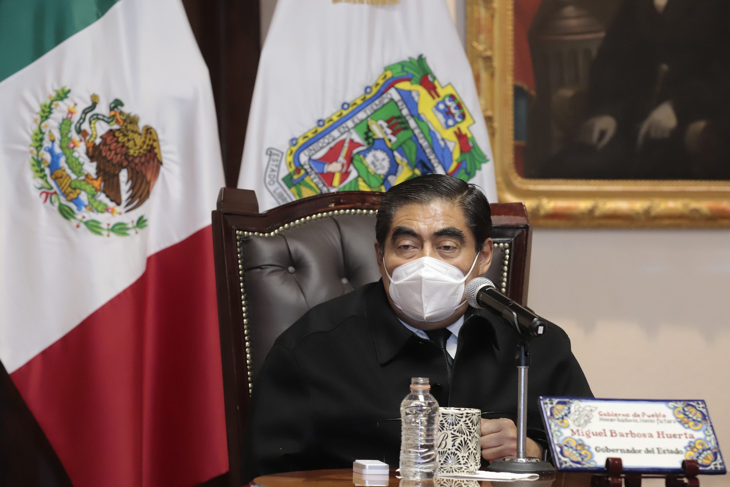 Brindan Estado y Municipio certeza jurídica a damnificados por explosión en Xochimehuacán