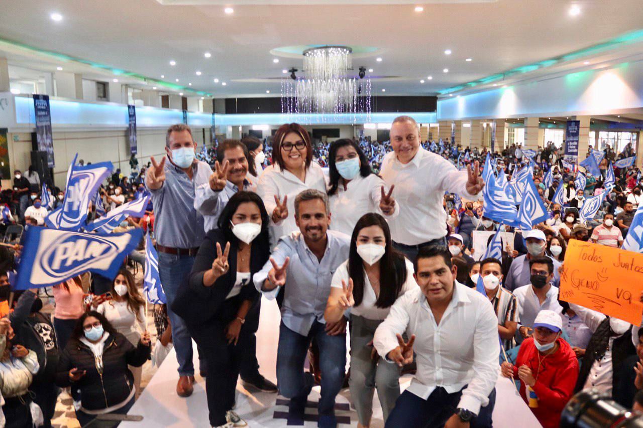 Más de mil panistas acompañan a Genoveva Huerta en su cierre de campaña en la capital