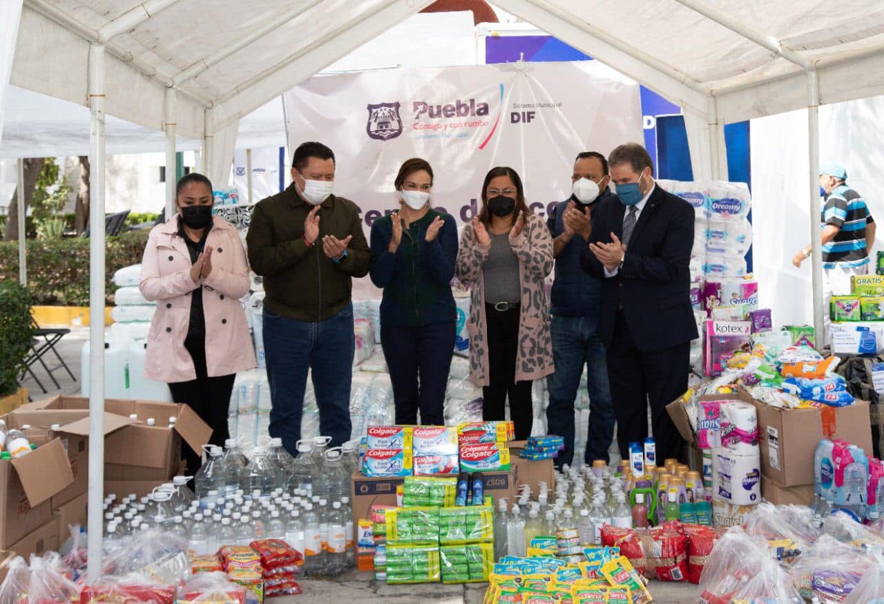 Recibe SMDIF un donativo del SUETHAPIPOPD, en beneficio de familias de Xochimehuacán
