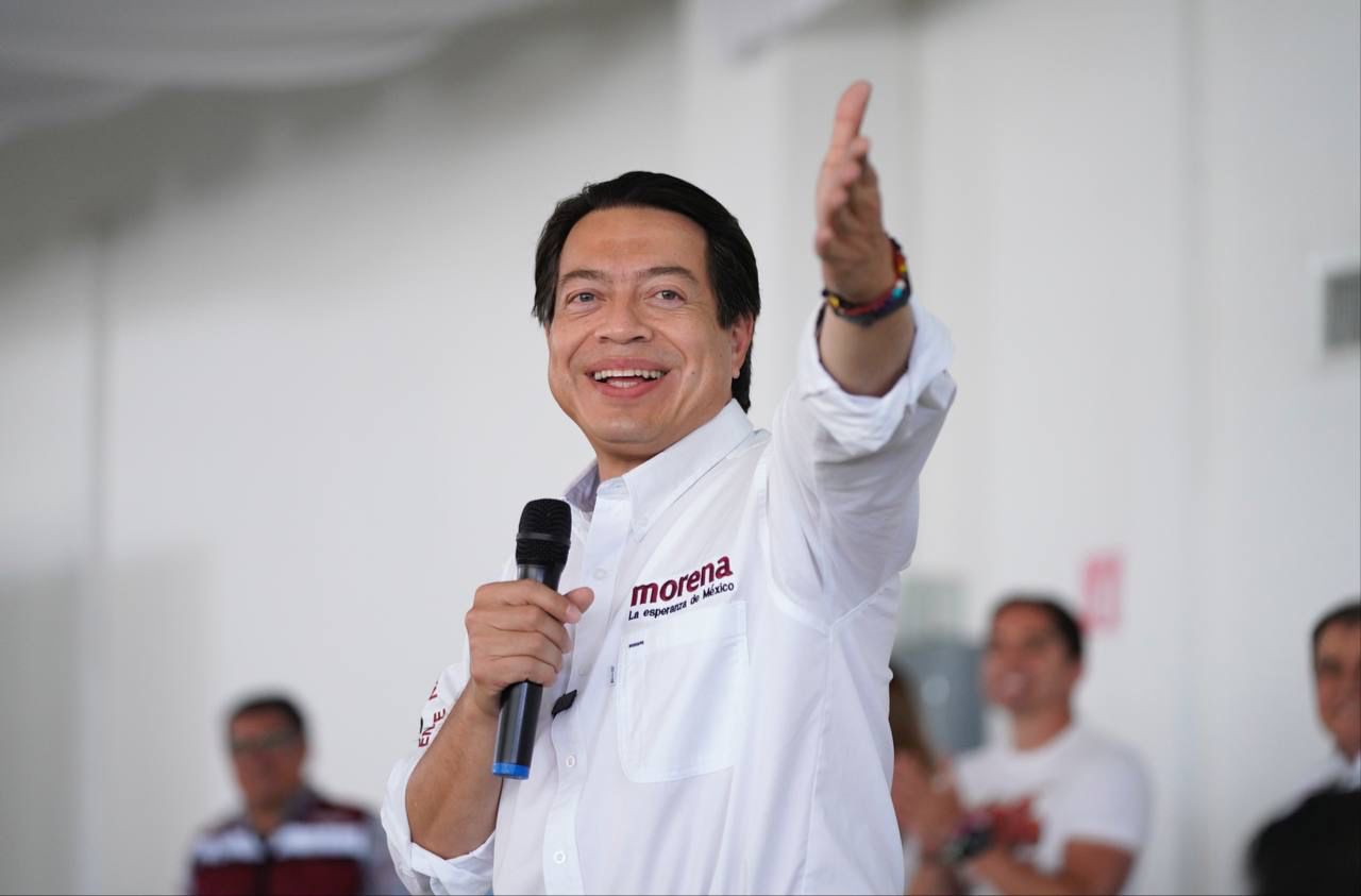 Celebra presidente nacional de Morena validación de firmas para realizar consulta sobre revocación de mandato