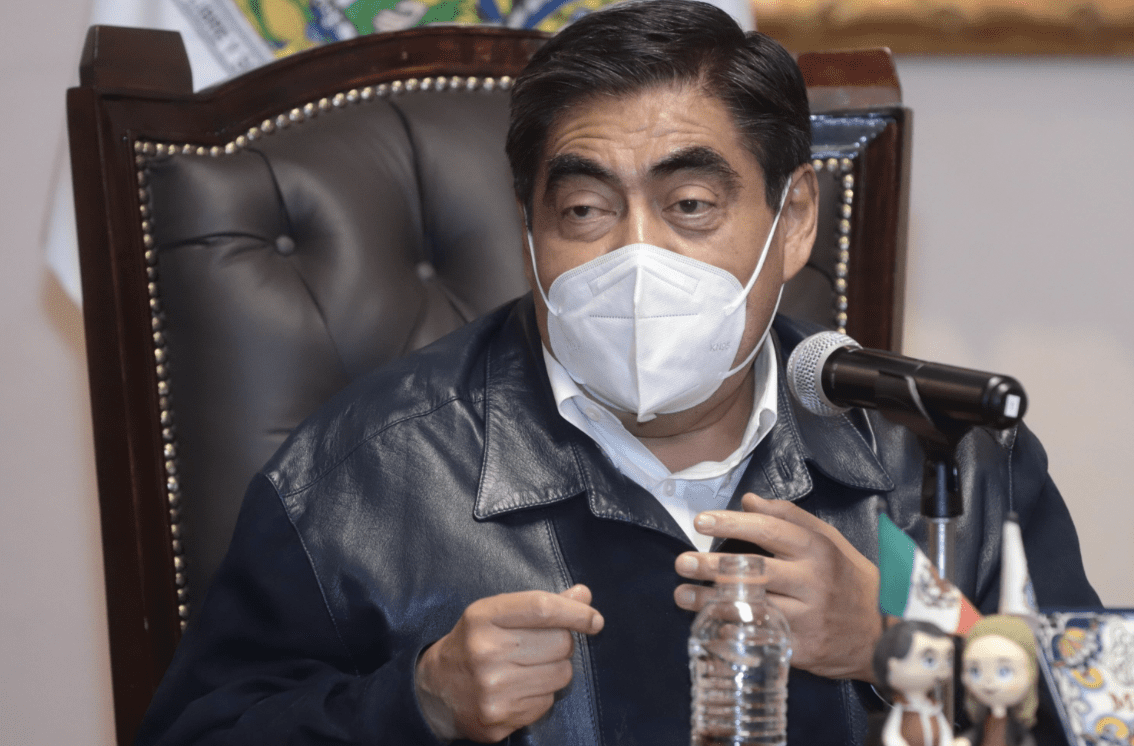 Pide Miguel Barbosa no bajar la guardia ante la pandemia de Covid – 19