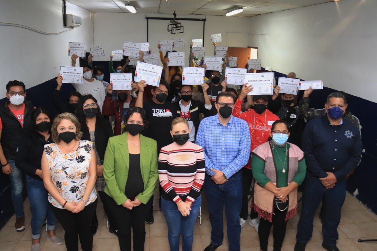 Clausura Paola Angón Primer Curso de Manejo para jóvenes en San Pedro Cholula