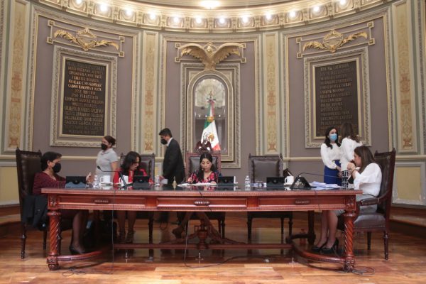Recibe LXI Legislatura lista de nombres de quienes se integrarán a la Sala Especializada del TJAEP