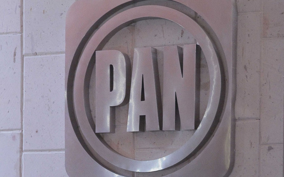 Presenta PAN Puebla dos quejas ante el INE contra Morena, por colocación de espectaculares