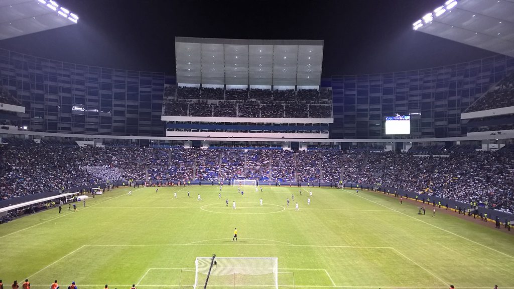 Restringirán venta de alcohol y prohibirán acceso a grupos de animación visitantes en el Estadio Cuauhtémoc