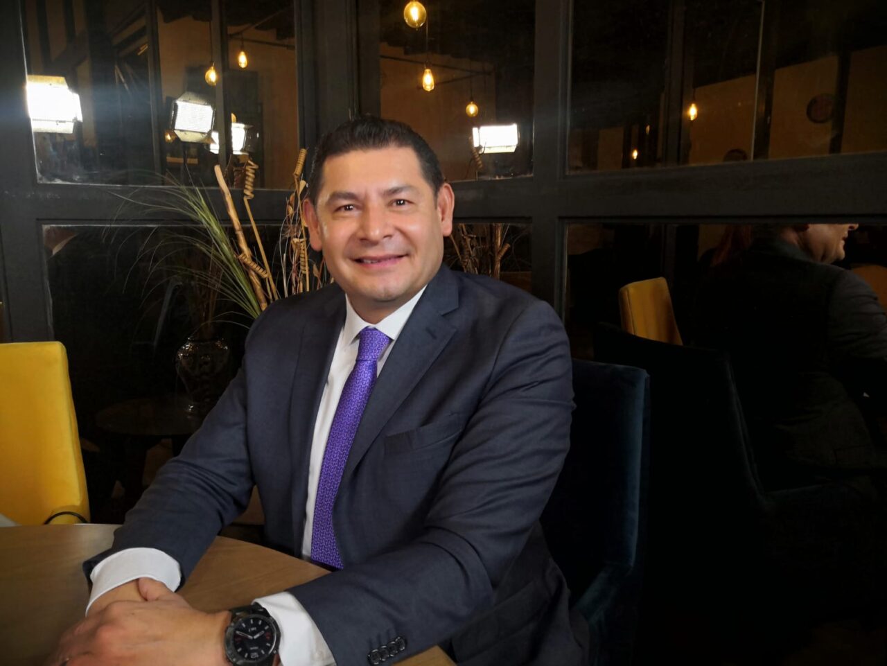 A Morena le urge aprender a competir sin AMLO: Alejandro Armenta Mier