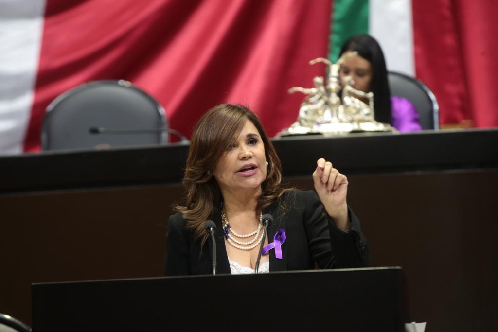 Aprueban iniciativa de Blanca Alcalá para favorecer una vida libre de violencia