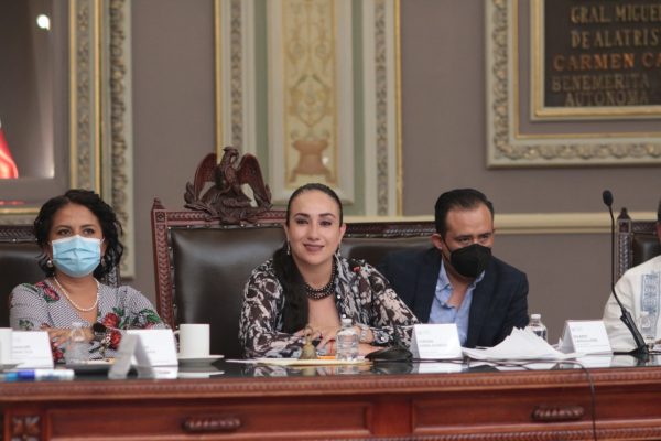 Recibe Congreso del Estado iniciativa para ampliar beneficiarios de regularización de predios