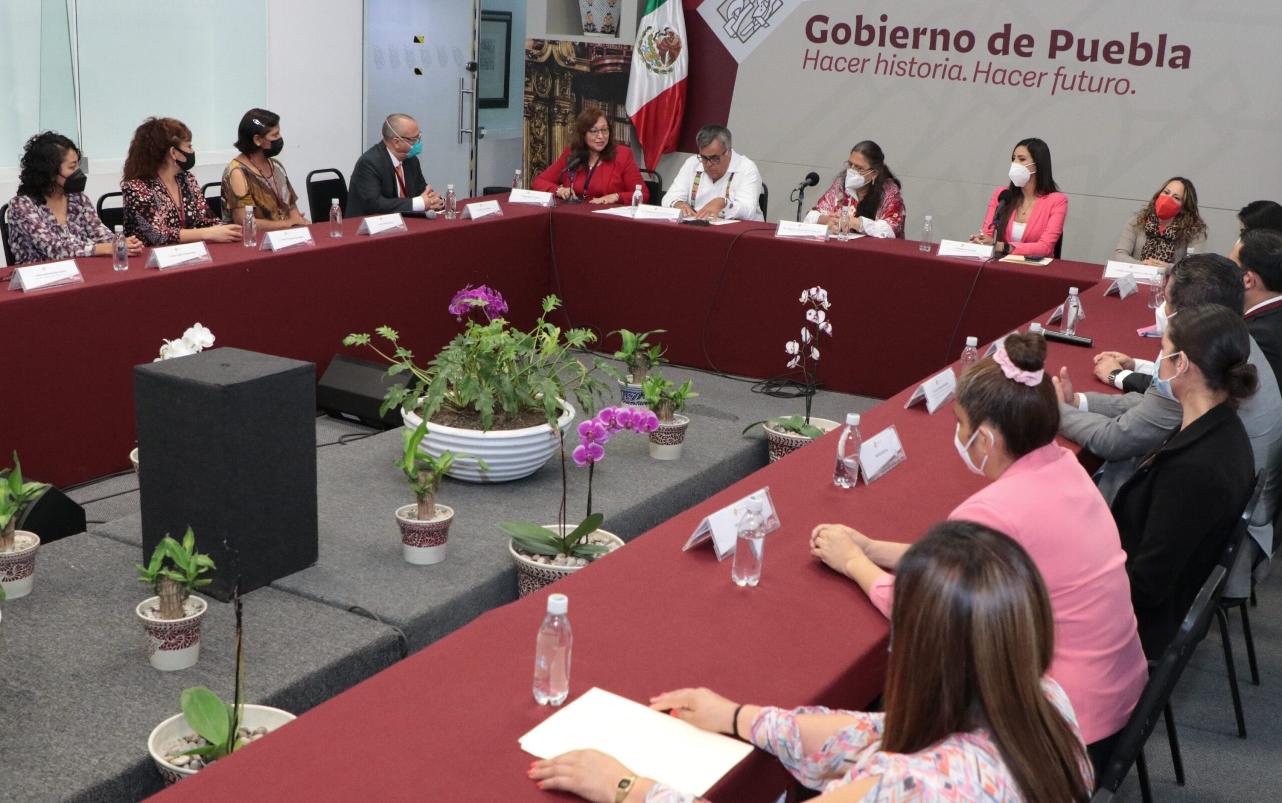 Con cirugías mamarias, SEDIF, Salud y Beneficencia Pública cambian vidas de poblanas que padecieron cáncer