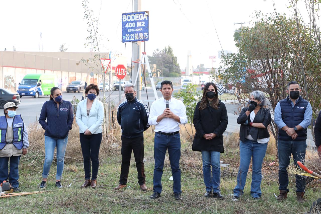 Avanza Ayuntamiento de Puebla con la limpieza de las entradas de la ciudad