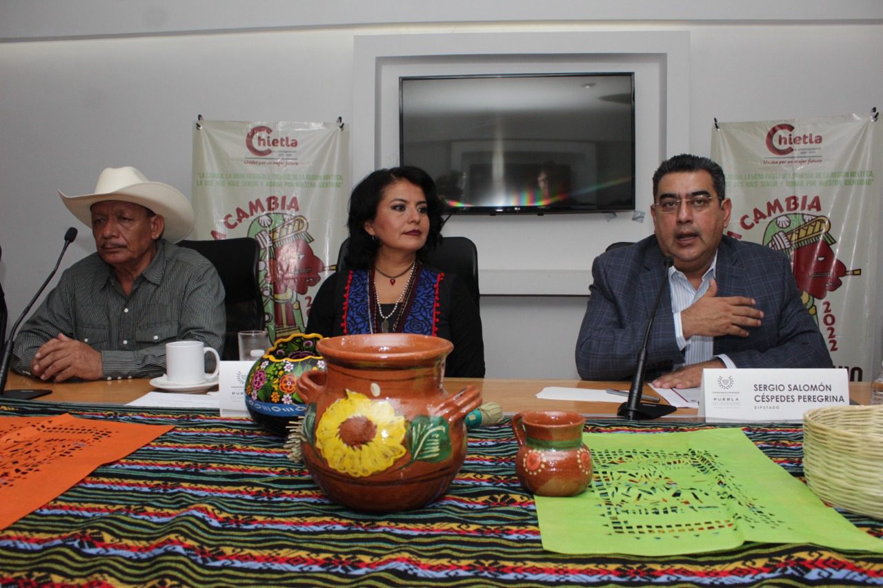 “Importante fortalecer tradiciones y el orgullo de ser poblanos a través de la riqueza cultural y artesanal de las regiones”: Sergio Salomón Céspedes