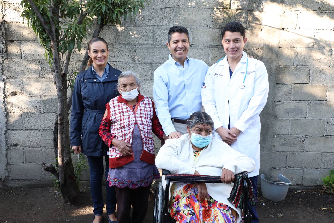 Brinda Ayuntamiento de Puebla 4 mil consultas médicas a hogares poblanos