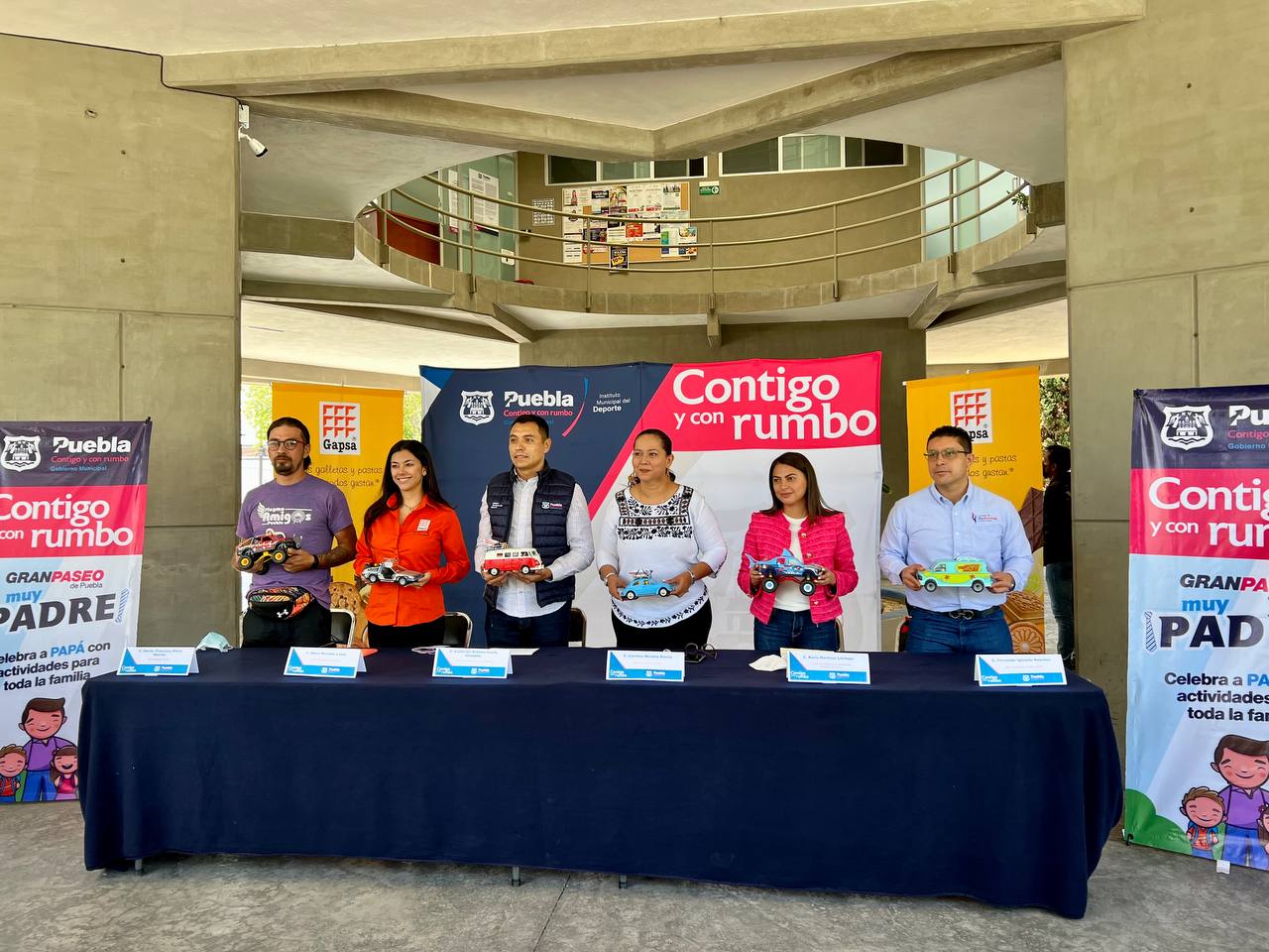 Organiza Ayuntamiento de Puebla «Gran Paseo Muy Padre» 