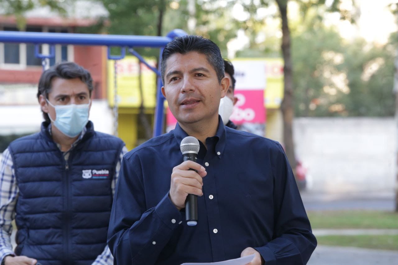 Entrega Eduardo Rivera un parque más en la capital poblana