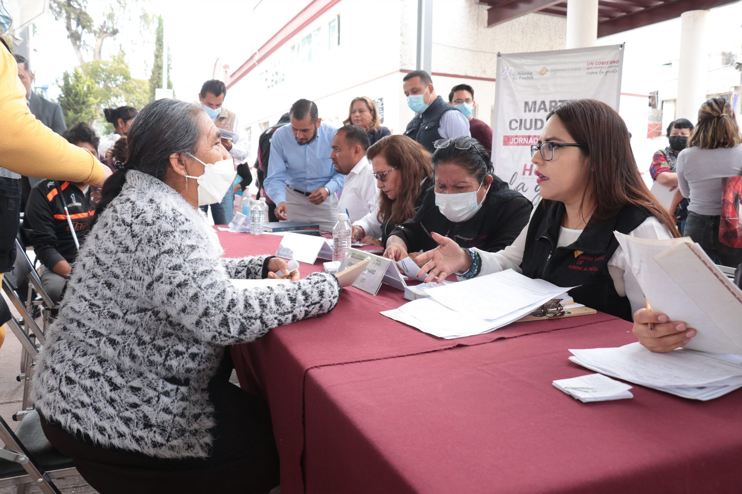 Con aparatos auditivos y ortopédicos, SEDIF beneficia a habitantes de San Sebastián de Aparicio