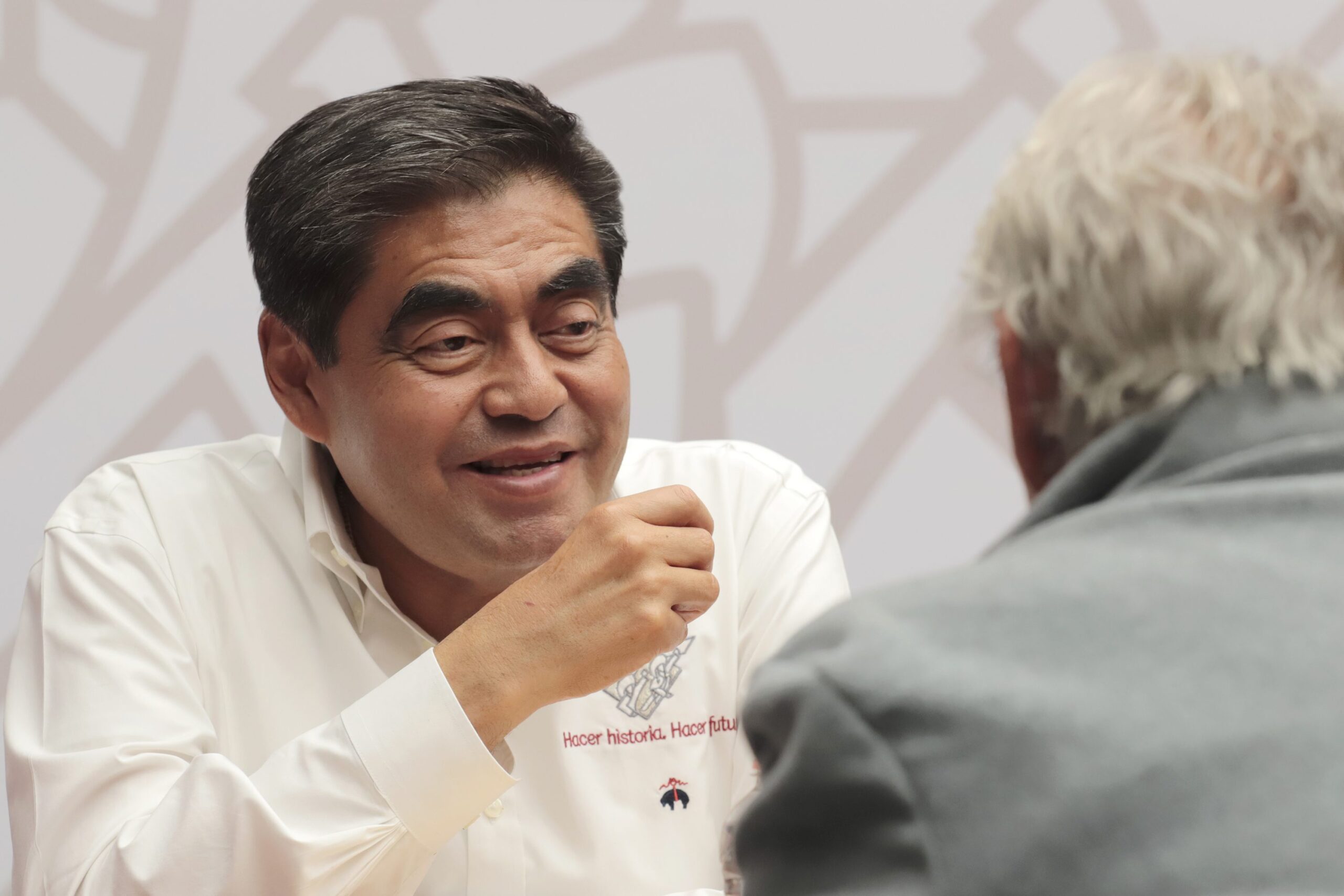 En «Martes Ciudadano», poblanas gestionan ampliar su negocio de comida mexicana