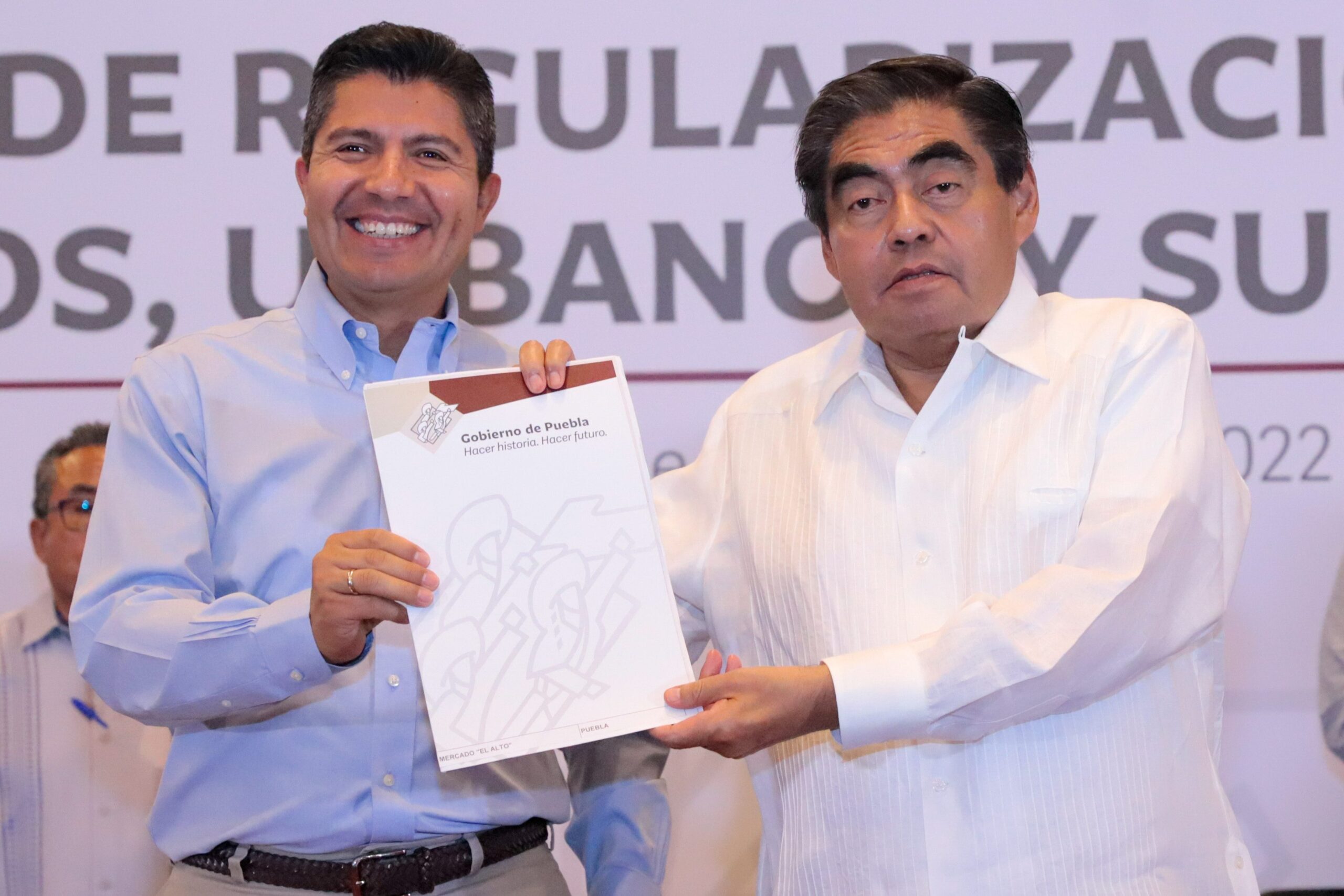 Encabeza MBH otorgamiento de 614 títulos de propiedad del programa “Regularización de Predios Rústicos, Urbanos y Suburbanos”