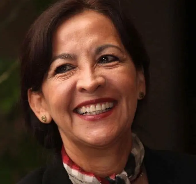 Una vez más – Palabra de Mujer