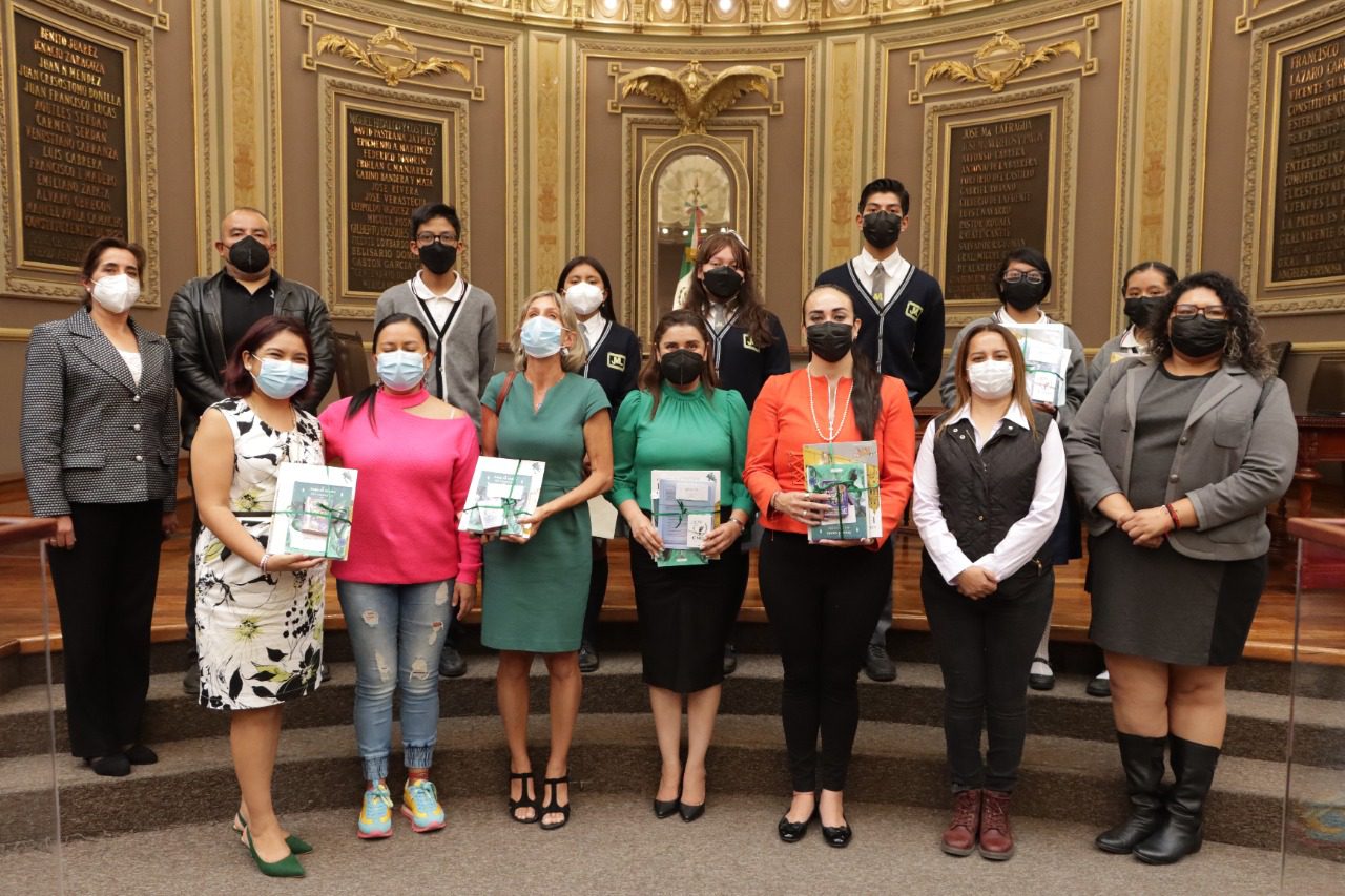 Se presenta en Comisión de Migración del Congreso, documental que destaca la lucha de las mujeres migrantes por preservar su cultura