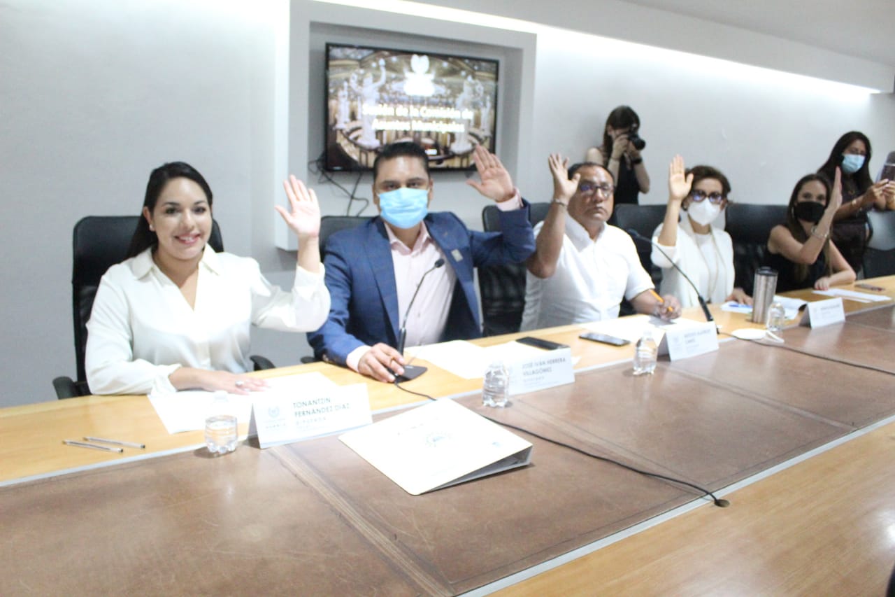 Aprueban en Comisión del Congreso, exhorto para impulsar capacitación de integrantes de Juntas Auxiliares