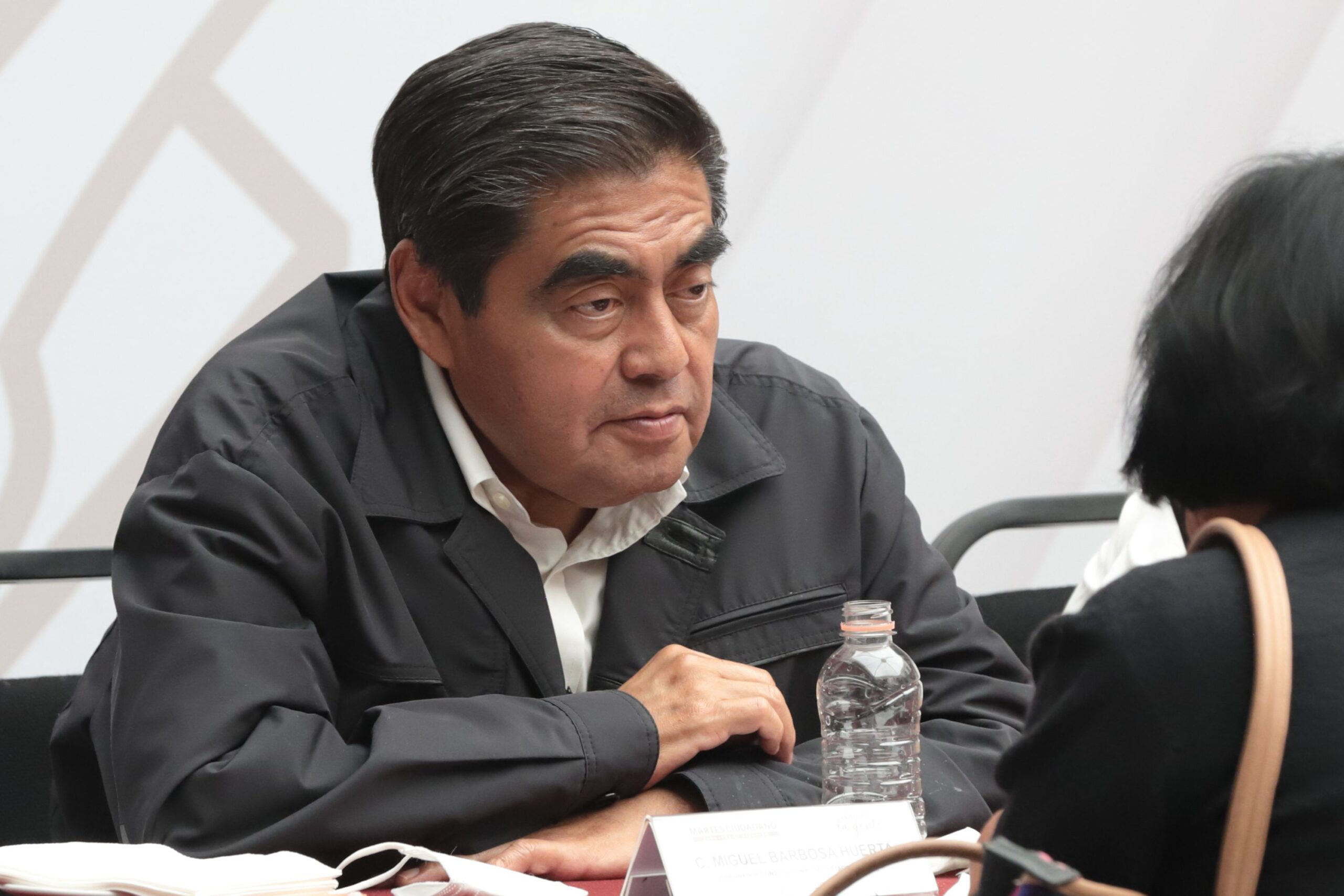 En martes ciudadano, MBH refrenda apoyo a la cultura y artesanas